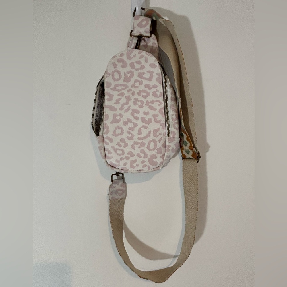 Women’s Leopard White Crossbody Purse/Belt Bag Tribal Strap Adjustable Casual